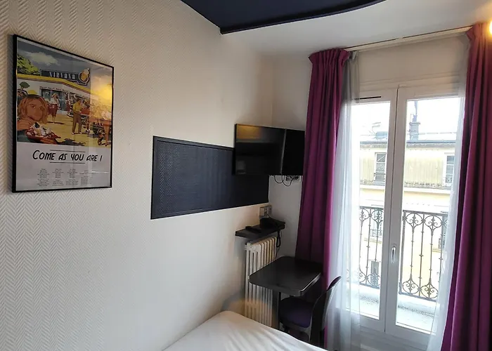Accueil Hotel Paris Pigalle Montmartre - Hotel Renove